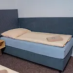 Hotel Zlata Labut 3*