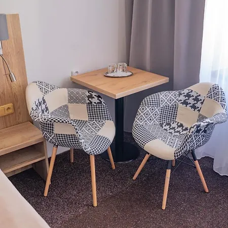Zlata Labut Hotel Kraliky