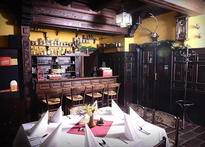 Zlata Labut Hotel
